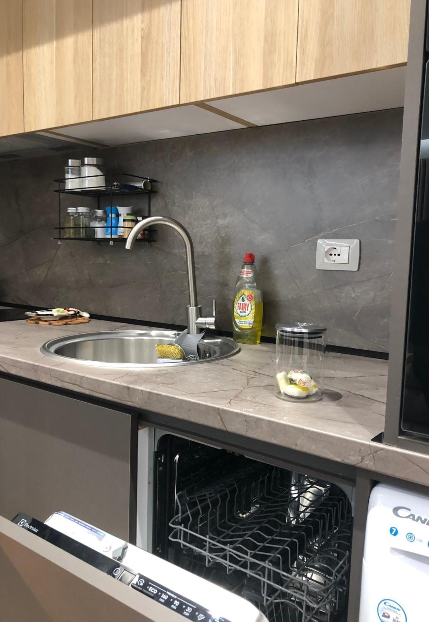 Alajs Apartament Влёра Экстерьер фото